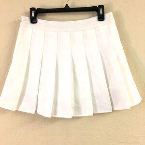 Pleated Skort Skirt Large White Preppy Tennis Minimalist Sporty Casual Academia